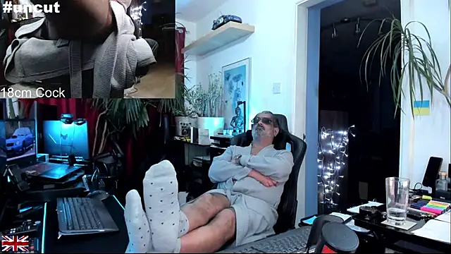 OnlineBossUK online show from November 7, 2025, 5:34 am