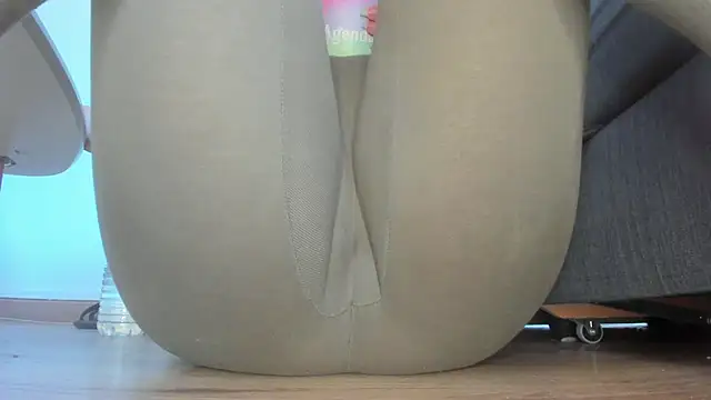 Squirtlady38 online show from July 4, 2026, 8:21 am