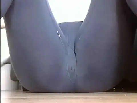 Squirtlady38 online show from March 17, 2025, 7:35 am