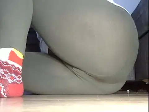 Squirtlady38 online show from March 11, 2025, 4:18 pm