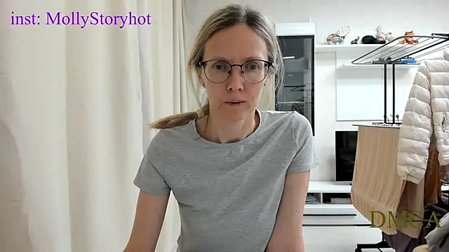 Snapshot of angelmommu chatting on April 2, 2026, 10:55 am angelmommu online show from April 2, 2026, 10:55 am