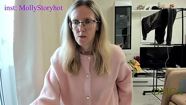 Snapshot of angelmommu chatting on April 12, 2026, 9:23 am angelmommu online show from April 12, 2026, 9:23 am