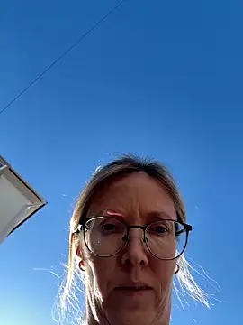 angelmommu online show from September 25, 2025, 5:57 am