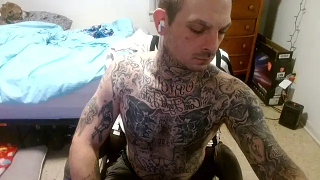 Snapshot of DADDY_KANE8--- chatting on May 16, 2026, 10:36 am DADDY KANE8--- online show from May 16, 2026, 10:36 am