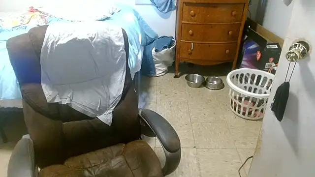 DADDY KANE8--- online show from April 4, 2026, 8:26 pm