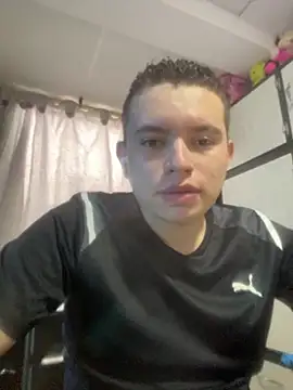 mons41 online show from May 19, 2026, 10:39 pm