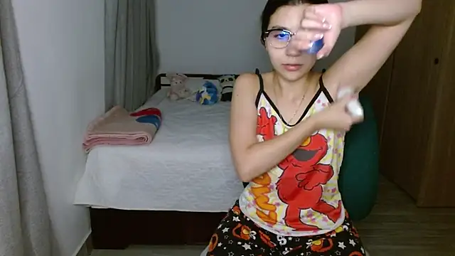 Snapshot of mia__lopez_ chatting on November 6, 2025, 2:15 am mia lopez online show from November 6, 2025, 2:15 am