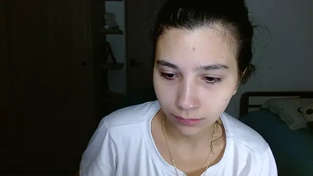 Snapshot of mia__lopez_ chatting on February 18, 2026, 4:54 am mia lopez online show from February 18, 2026, 4:54 am