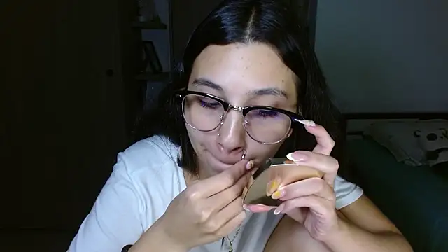 Snapshot of mia__lopez_ chatting on February 5, 2026, 3:24 am mia lopez online show from February 5, 2026, 3:24 am