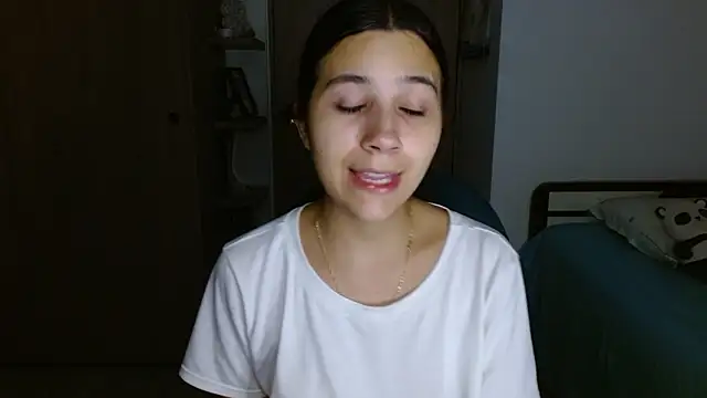 Snapshot of mia__lopez_ chatting on February 6, 2026, 3:46 am mia lopez online show from February 6, 2026, 3:46 am