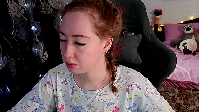 TinaBrook online show from February 16, 2026, 4:33 am