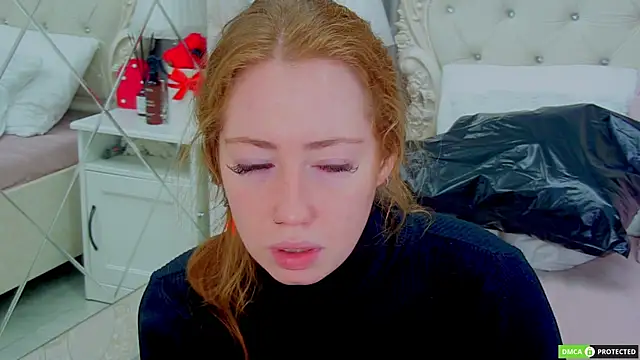 Snapshot of TinaBrook chatting on November 5, 2025, 3:09 am TinaBrook online show from November 5, 2025, 3:09 am