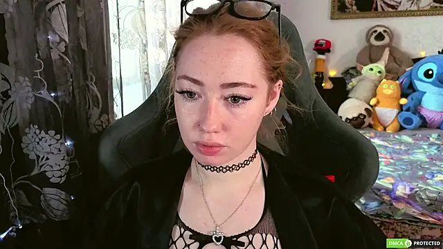 TinaBrook online show from April 14, 2026, 4:50 am