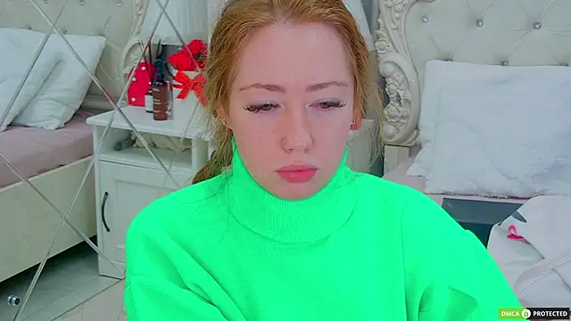 Snapshot of TinaBrook chatting on November 4, 2025, 3:43 am TinaBrook online show from November 4, 2025, 3:43 am