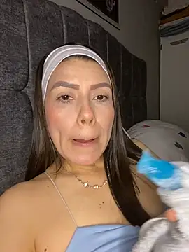Snapshot of martina_contreras chatting on April 9, 2026, 4:03 am martina contreras online show from April 9, 2026, 4:03 am