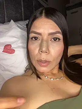 Snapshot of martina_contreras chatting on April 11, 2026, 4:20 am martina contreras online show from April 11, 2026, 4:20 am