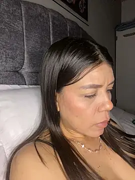 Snapshot of martina_contreras chatting on April 5, 2026, 3:13 am martina contreras online show from April 5, 2026, 3:13 am