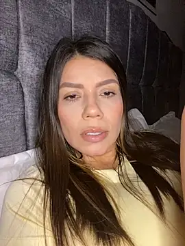 martina contreras online show from February 7, 2026, 4:09 am