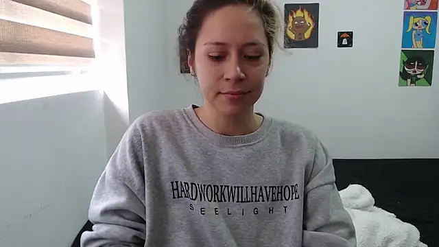 MommyMiaWs online show from October 12, 2025, 1:56 pm