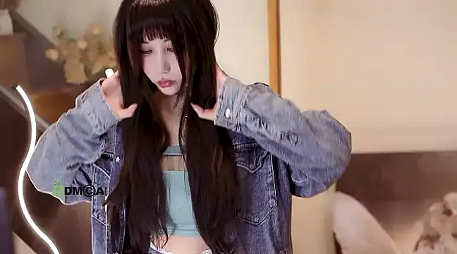 Serena-AU online show from March 21, 2025, 3:02 pm