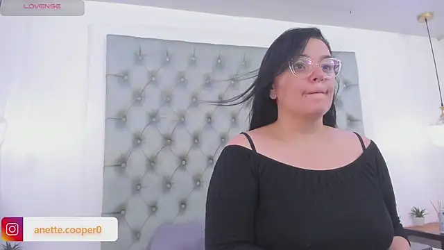 Snapshot of anette_cooper chatting on January 13, 2026, 3:32 am anette cooper online show from January 13, 2026, 3:32 am