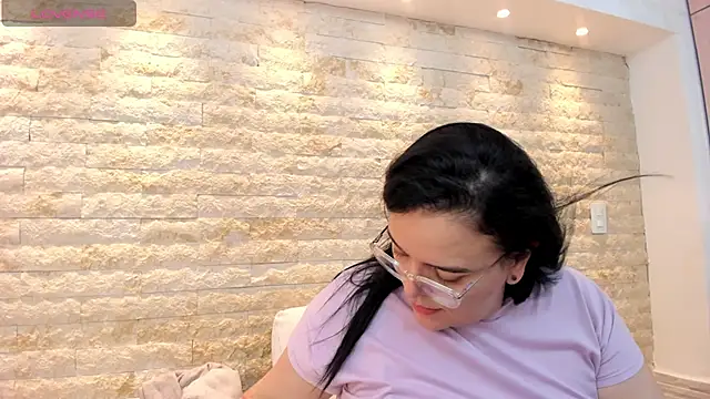 Snapshot of anette_cooper chatting on November 26, 2025, 3:50 am anette cooper online show from November 26, 2025, 3:50 am