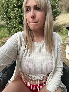 Leanymphoo online show from March 6, 2026, 10:21 am