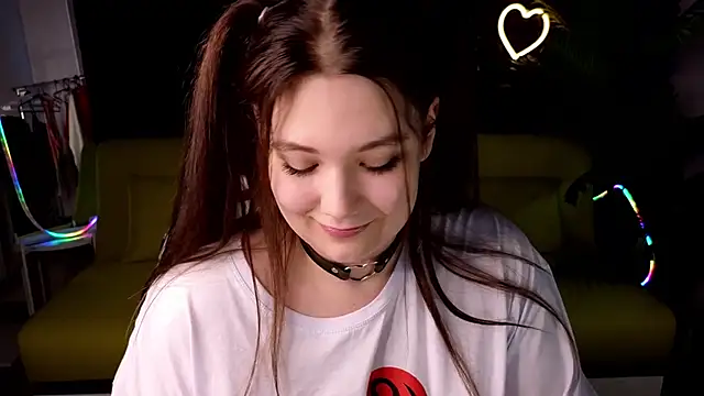 Snapshot of DjennaPalme chatting on January 25, 2025, 4:45 am DjennaPalme online show from January 25, 2025, 4:45 am