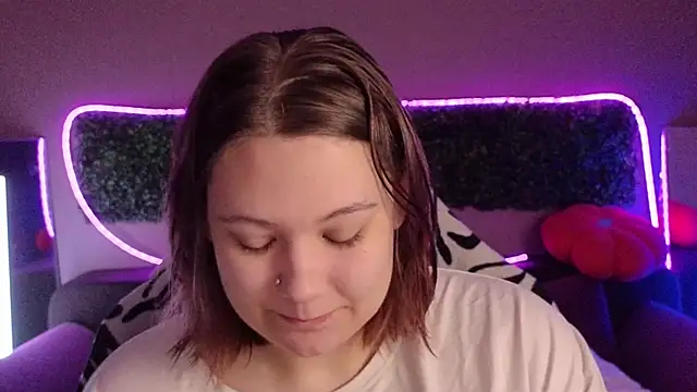 Snapshot of DjennaPalme chatting on November 9, 2025, 2:26 am DjennaPalme online show from November 9, 2025, 2:26 am