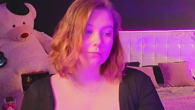 Snapshot of DjennaPalme chatting on November 26, 2025, 1:55 pm DjennaPalme online show from November 26, 2025, 1:55 pm