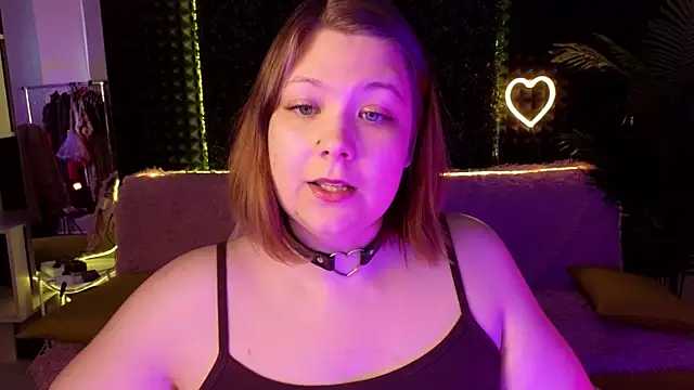 Snapshot of DjennaPalme chatting on October 12, 2025, 3:19 am DjennaPalme online show from October 12, 2025, 3:19 am