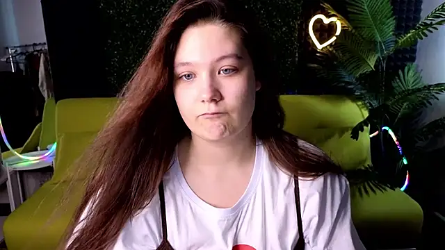 Snapshot of DjennaPalme chatting on January 22, 2025, 8:07 am DjennaPalme online show from January 22, 2025, 8:07 am