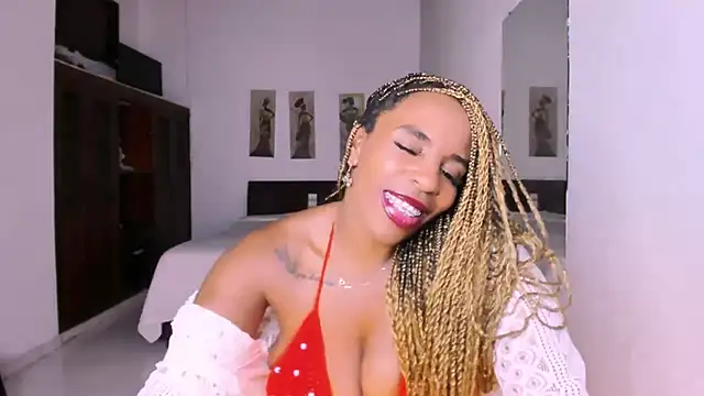TAYLORR778 online show from July 9, 2026, 7:13 pm