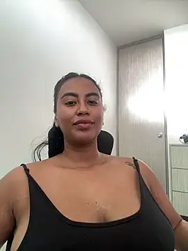 Snapshot of tracycum chatting on June 12, 2026, 10:18 pm tracycum online show from June 12, 2026, 10:18 pm