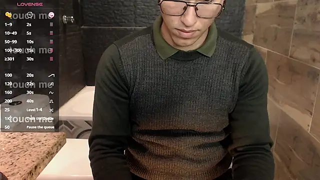 Snapshot of lorenzo_rey chatting on February 13, 2025, 2:09 pm lorenzo rey online show from February 13, 2025, 2:09 pm