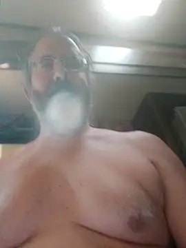 Snapshot of HereNow123 chatting on September 16, 2025, 2:40 pm HereNow123 online show from September 16, 2025, 2:40 pm