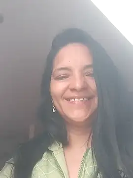 veronica salas online show from February 27, 2025, 7:47 pm