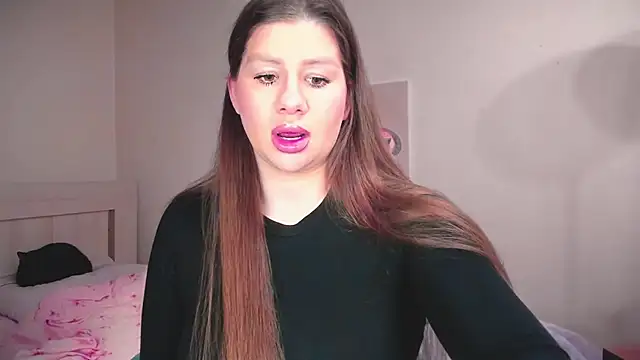 Snapshot of JuicyHelenX chatting on March 21, 2026, 7:18 pm JuicyHelenX online show from March 21, 2026, 7:18 pm