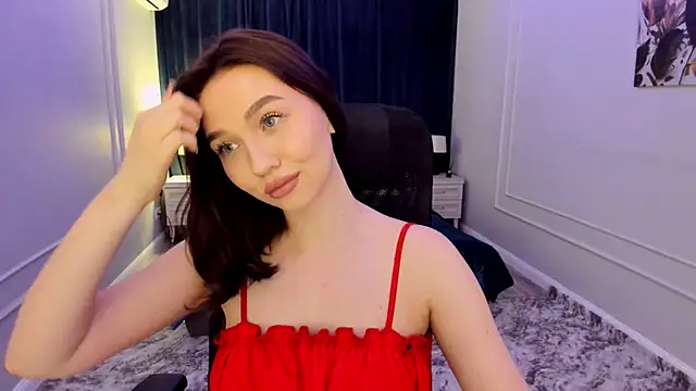 Snapshot of GracefulLook chatting on March 14, 2025, 7:55 pm GracefulLook online show from March 14, 2025, 7:55 pm