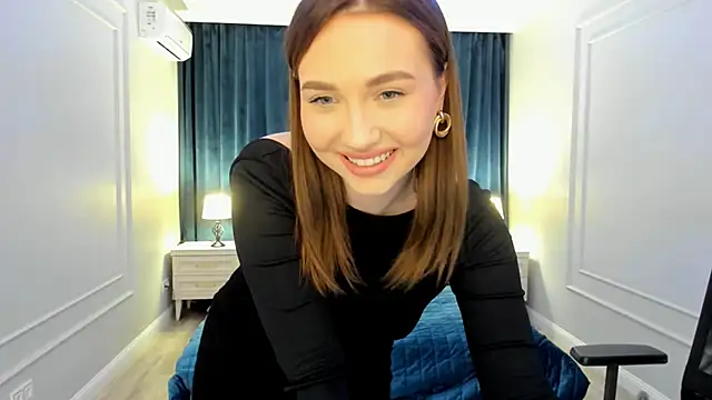 Snapshot of GracefulLook chatting on February 20, 2025, 2:46 pm GracefulLook online show from February 20, 2025, 2:46 pm