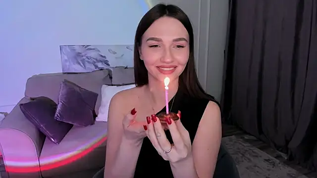 Snapshot of GracefulLook chatting on November 25, 2025, 7:36 pm GracefulLook online show from November 25, 2025, 7:36 pm