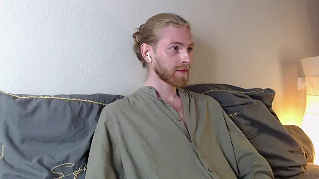Snapshot of Damien_Bi chatting on September 21, 2025, 9:42 pm Damien Bi online show from September 21, 2025, 9:42 pm