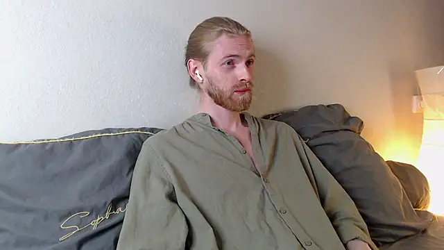 Snapshot of Damien_Bi chatting on September 18, 2025, 10:02 pm Damien Bi online show from September 18, 2025, 10:02 pm