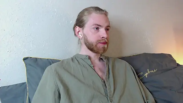 Snapshot of Damien_Bi chatting on January 27, 2025, 9:44 pm Damien Bi online show from January 27, 2025, 9:44 pm