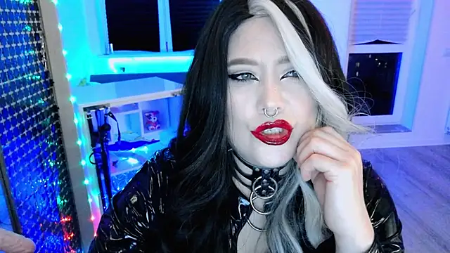 Snapshot of wickedxqueen chatting on March 22, 2026, 9:27 pm wickedxqueen online show from March 22, 2026, 9:27 pm