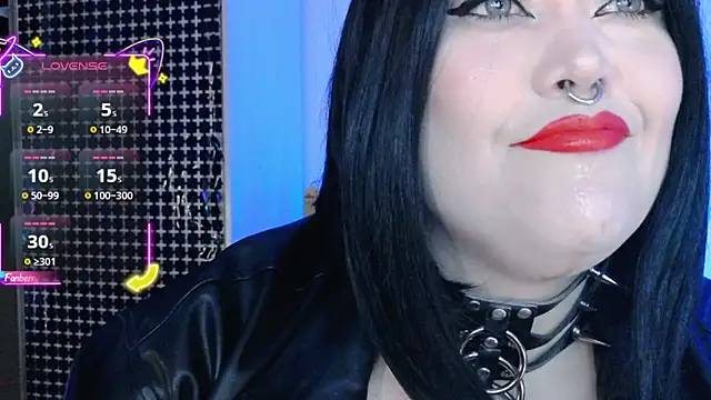 Snapshot of wickedxqueen chatting on February 24, 2026, 10:10 pm wickedxqueen online show from February 24, 2026, 10:10 pm