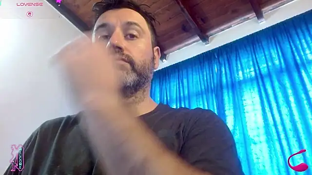rodrher81 online show from April 23, 2026, 3:13 pm