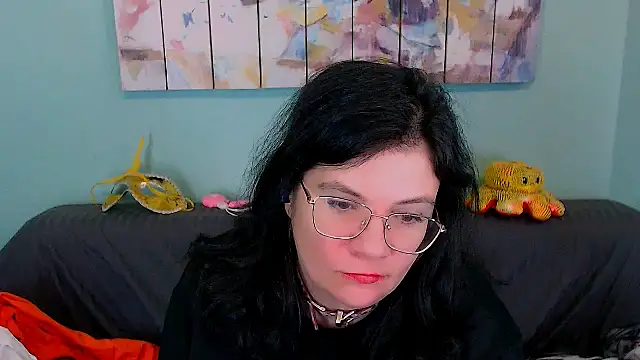 EverlyRays online show from April 22, 2026, 4:30 am