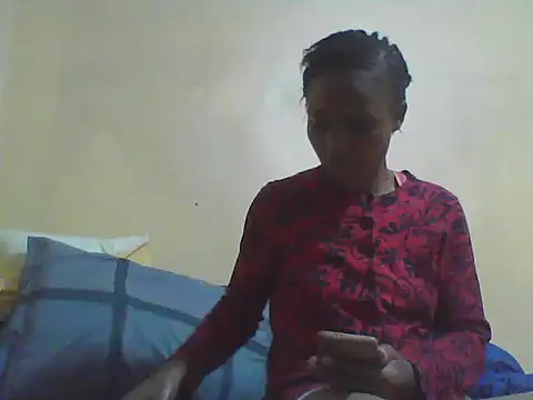 Smillie prety online show from May 18, 2026, 5:40 pm