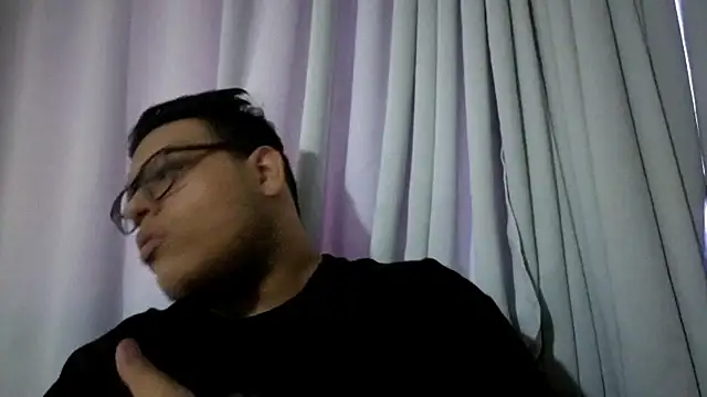 batman2433 online show from November 2, 2025, 5:29 pm